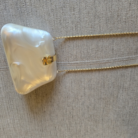 Lyrella Vintage Pearl White Women's Shoulder Bag / Clutch Rare Acrylic - Picture 7 of 16